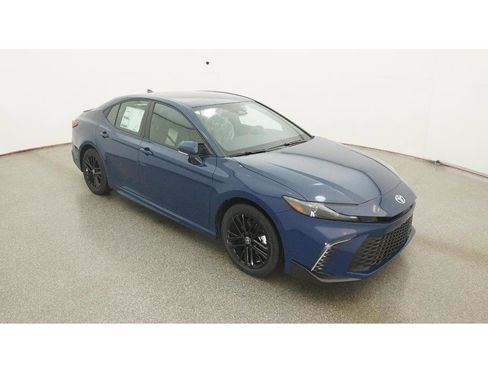 New 2026 Toyota Camry SE image 13