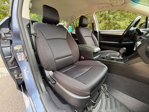 Used 2016 Subaru Legacy 2.5i Premium AWD/4WD image 25