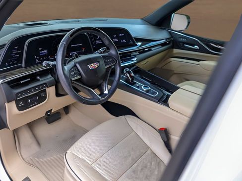 Certified 2023 Cadillac Escalade Premium Luxury w/ Performance Package AWD/4WD image 10