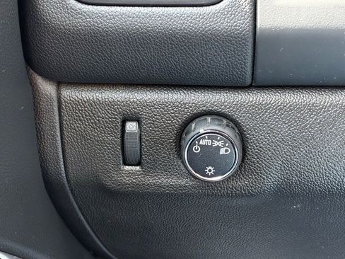 Used 2022 Chevrolet Colorado LT w/ Fleet Safety Package image 24