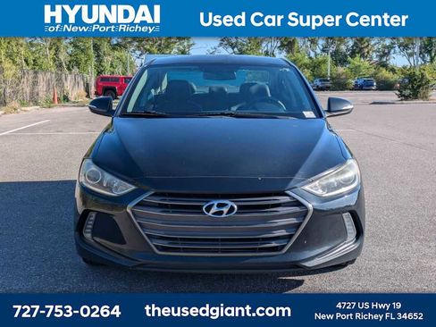 Used 2017 Hyundai Elantra Limited FWD image 8