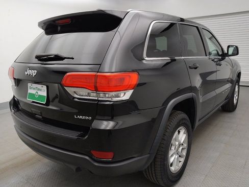 Used 2018 Jeep Grand Cherokee Laredo AWD/4WD image 9