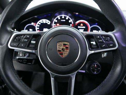 Certified 2022 Porsche Cayenne Coupe image 14