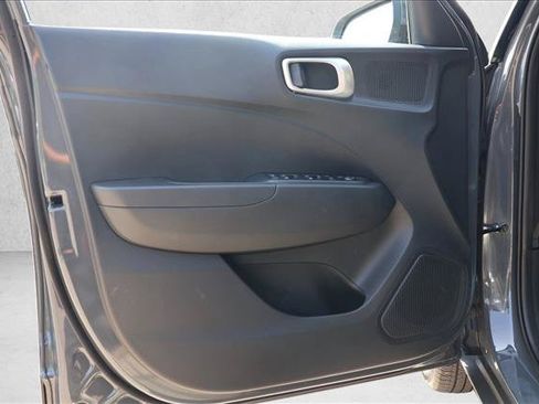 Used 2026 Hyundai Venue SEL FWD image 12