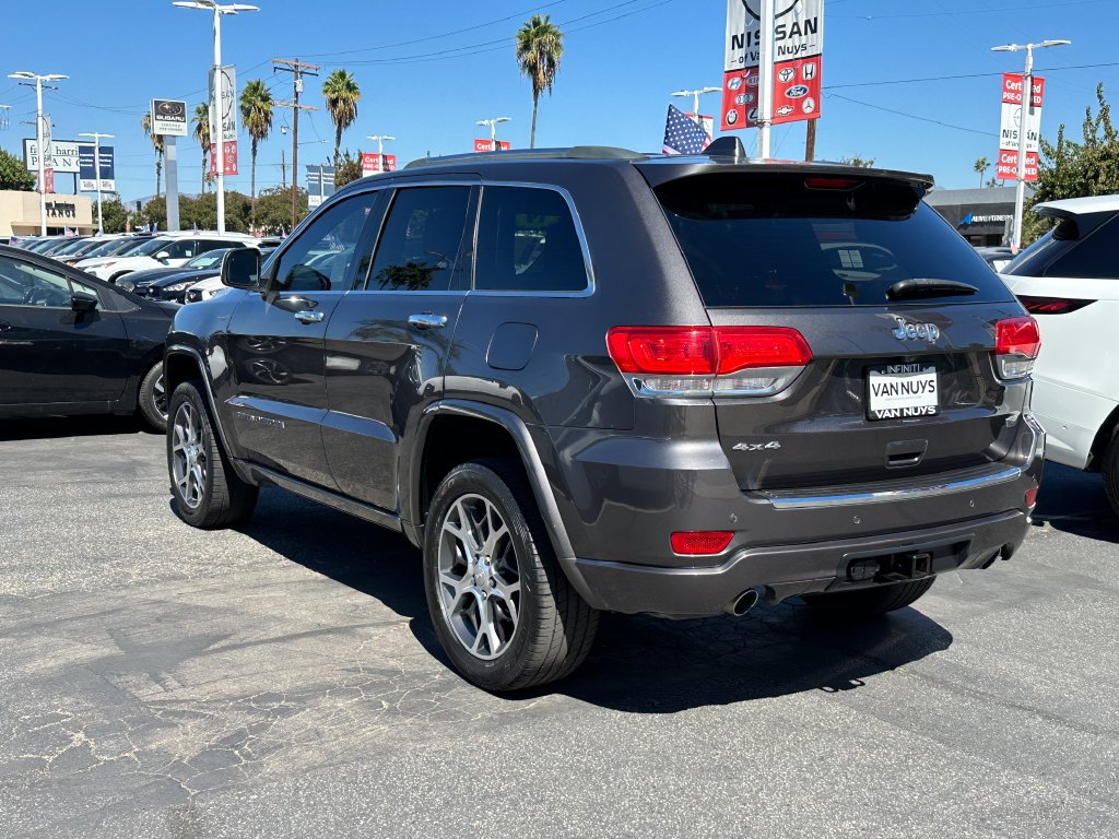 Used 2019 Jeep Grand Cherokee Overland AWD/4WD image 4