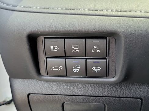 Used 2022 Toyota Highlander Platinum AWD/4WD image 26