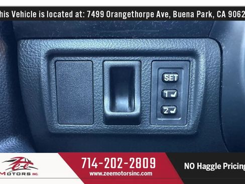 Used 2005 Lexus IS 300 RWD image 28