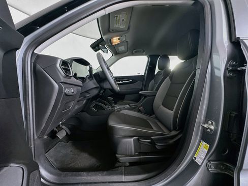 Used 2025 Chevrolet TrailBlazer LT FWD image 13