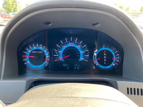 Used 2012 Ford Fusion SE image 12