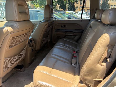 Used 2004 Honda Pilot EX image 11