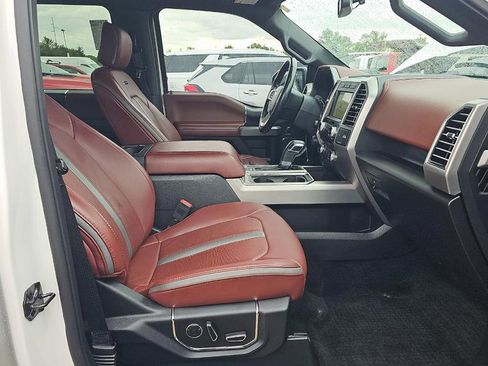 Used 2018 Ford F150 Platinum w/ Equipment Group 701A Luxury AWD/4WD image 9