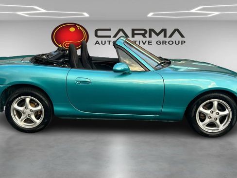 Used 2002 MAZDA MX-5 Miata LS image 6