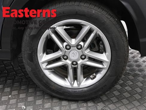 Used 2019 Hyundai Kona SE image 32