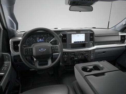 New 2026 Ford F350 XLT w/ 360-Degree Camera Package RWD image 32