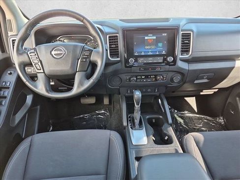 Used 2024 Nissan Frontier SV w/ SV Convenience Package RWD image 22