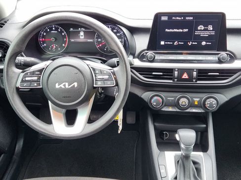 Certified 2022 Kia Forte LXS w/ LXS Technology Package FWD image 23