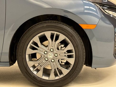 Certified 2026 Honda Odyssey Touring image 6