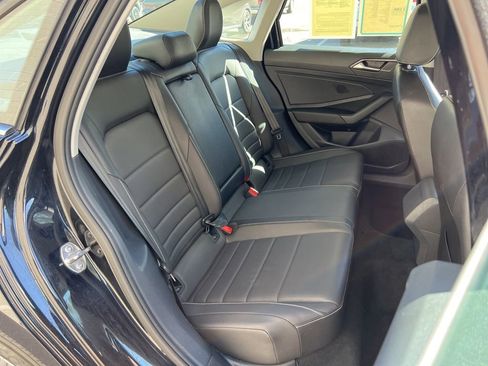 Used 2024 Volkswagen Jetta SE image 23