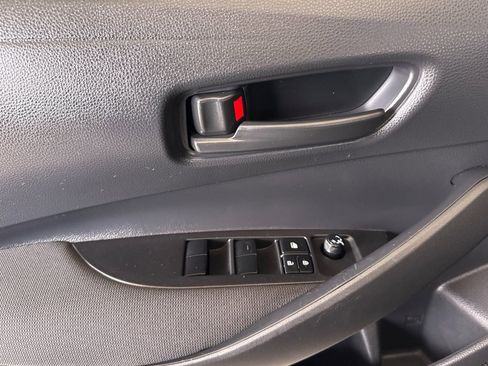 Used 2024 Toyota Corolla LE w/ LE Convenience Package image 11