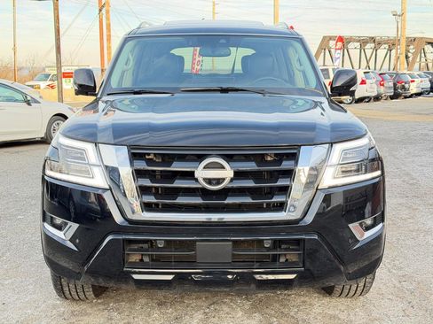 Used 2021 Nissan Armada SL w/ Captain's Chairs Package image 11