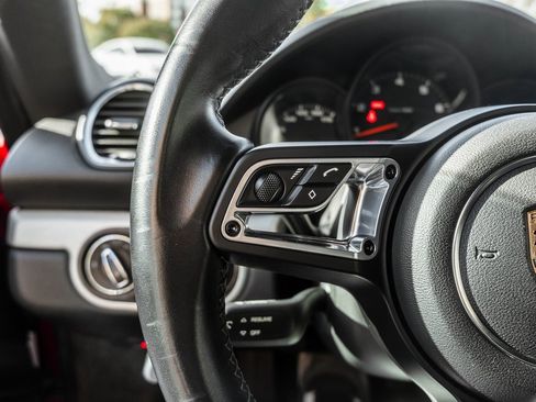 Used 2018 Porsche 718 Cayman Base image 19