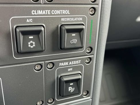 Used 2026 INEOS Grenadier AWD/4WD image 40