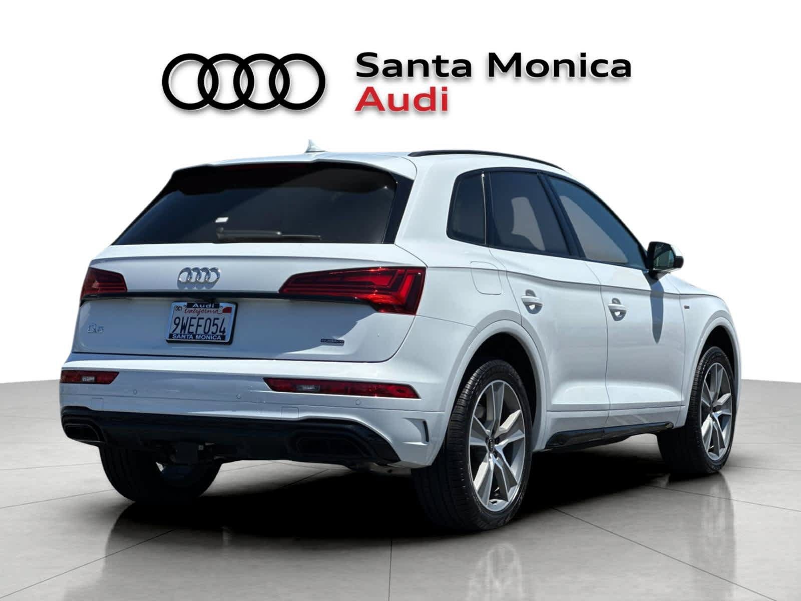 Used 2025 Audi Q5 2.0T Premium w/ Convenience Plus Package AWD/4WD image 2