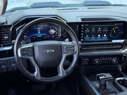 Used 2023 Chevrolet Silverado 1500 LT Trail Boss w/ Protection Package image 5