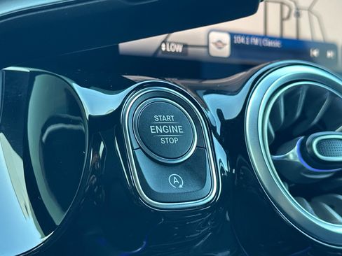 Certified 2025 Mercedes-Benz GLA 250 4MATIC image 23