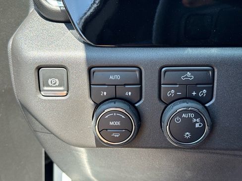 New 2025 Chevrolet Silverado 1500 LT image 8