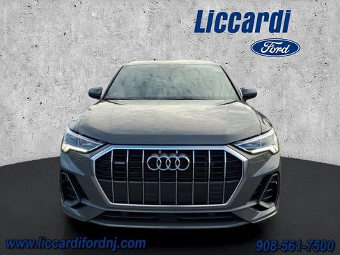 Used 2025 Audi Q3 2.0T Premium AWD/4WD image 2