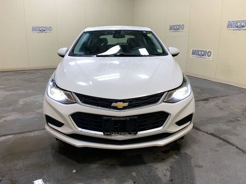 Used 2018 Chevrolet Cruze LT image 8