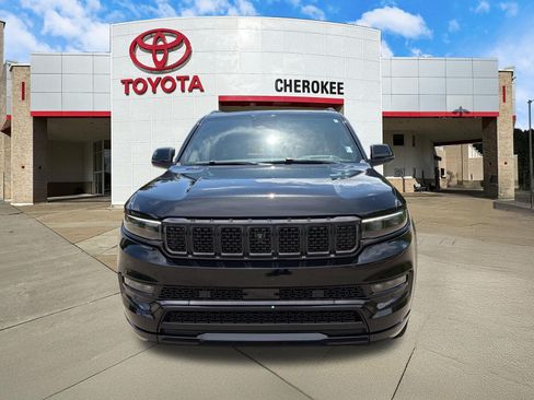 Used 2024 Jeep Grand Wagoneer Series II w/ Quick Order Packagew 28T AWD/4WD image 2