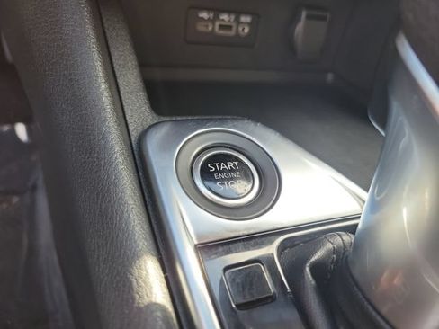 Used 2022 Nissan Sentra SV FWD image 31