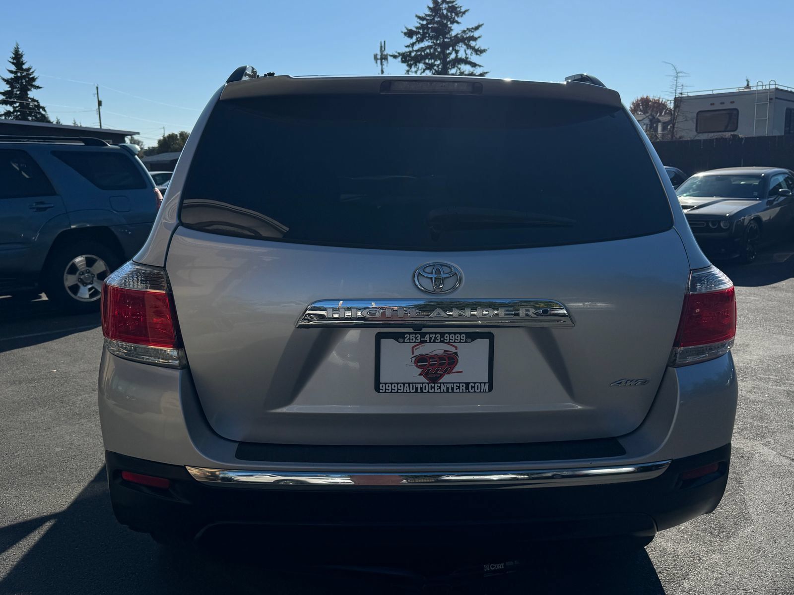 Used 2012 Toyota Highlander Limited w/ Tow Pkg AWD/4WD image 6