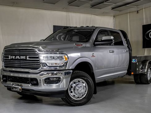 Used 2019 RAM 3500 Laramie AWD/4WD image 4