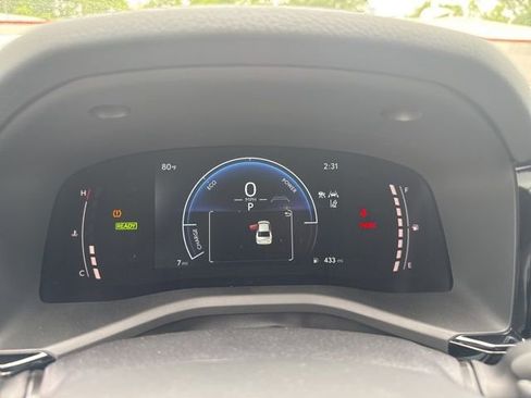 Used 2025 Toyota Camry SE FWD image 27