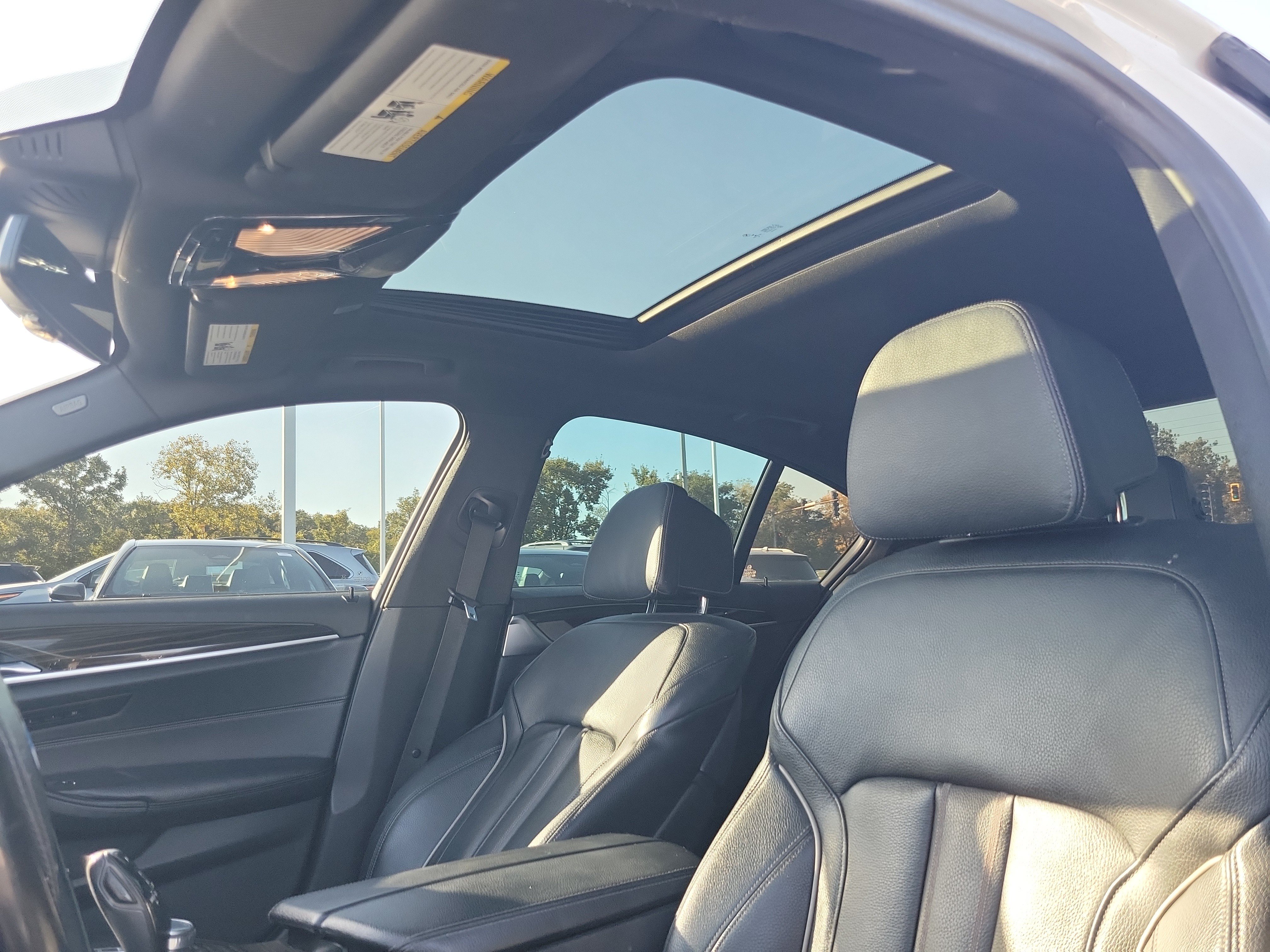 Used 2018 BMW 540i xDrive w/ Premium Package AWD/4WD image 18
