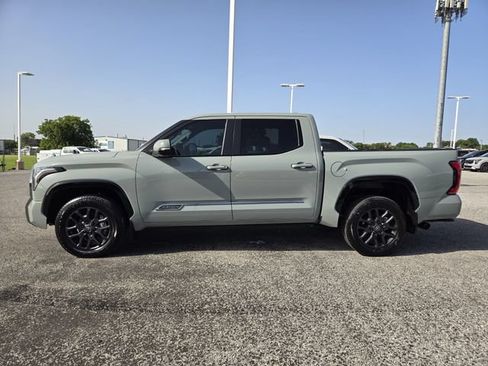 Used 2026 Toyota Tundra Platinum AWD/4WD image 4