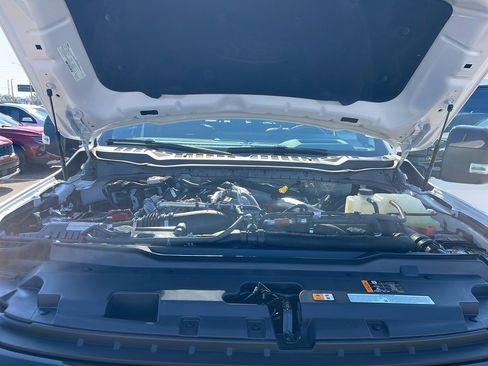 Certified 2025 Ford F250 Platinum image 38