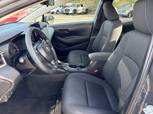 Used 2023 Toyota Corolla LE image 11