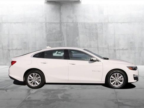 Used 2024 Chevrolet Malibu LT image 5