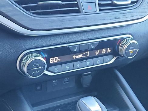 New 2025 Nissan Altima 2.5 SV w/ SV Premium Package image 16