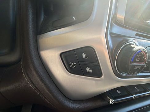 Used 2015 GMC Sierra 1500 SLT w/ SLT Crew Cab Value Package AWD/4WD image 22