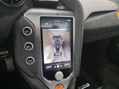 New 2026 McLaren 750S Coupe image 13