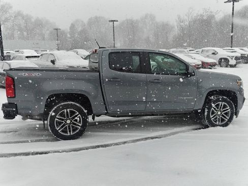 Certified 2021 Chevrolet Colorado W/T w/ Custom Special Edition image 4