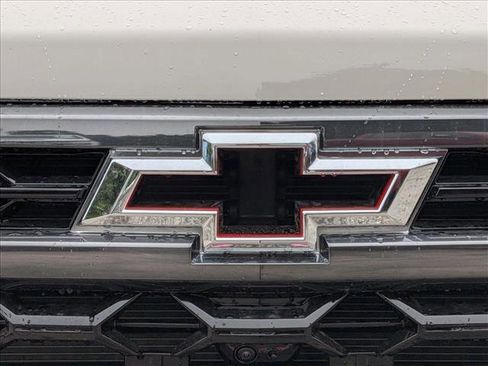 New 2026 Chevrolet Silverado 1500 ZR2 AWD/4WD image 17