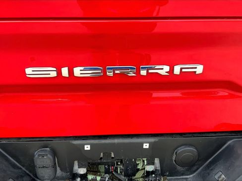 Used 2020 GMC Sierra 1500 SLT RWD image 33