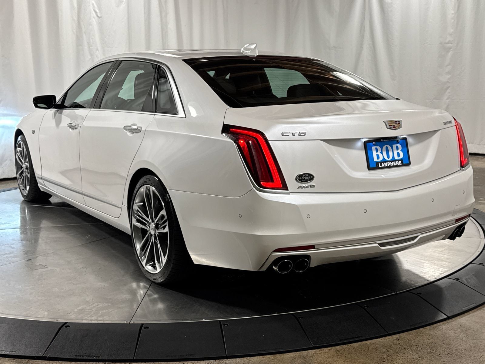 Used 2018 Cadillac CT6 Platinum AWD/4WD image 9