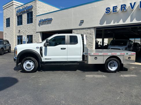 New 2025 Ford F550 4x4 Supercab Super Duty image 6